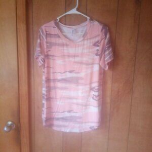 Himone Pink Camo Short Sleeve Pullover Top Size L